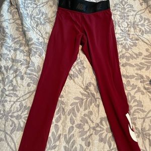 Maroon Nike leggings